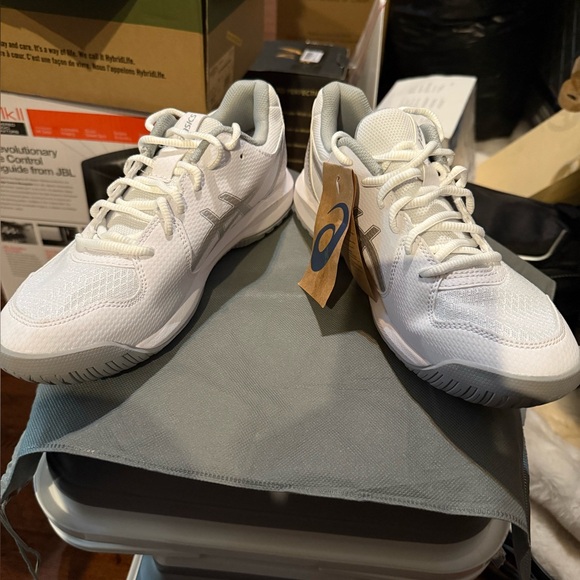 Asics Shoes - ASICS Women's Gel-Dedicate 8 Tennis Shoes white/silver, size 9.5